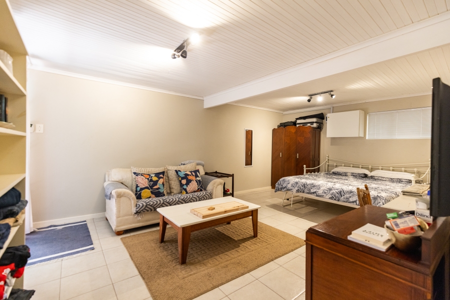 4 Bedroom Property for Sale in Summerstrand Eastern Cape